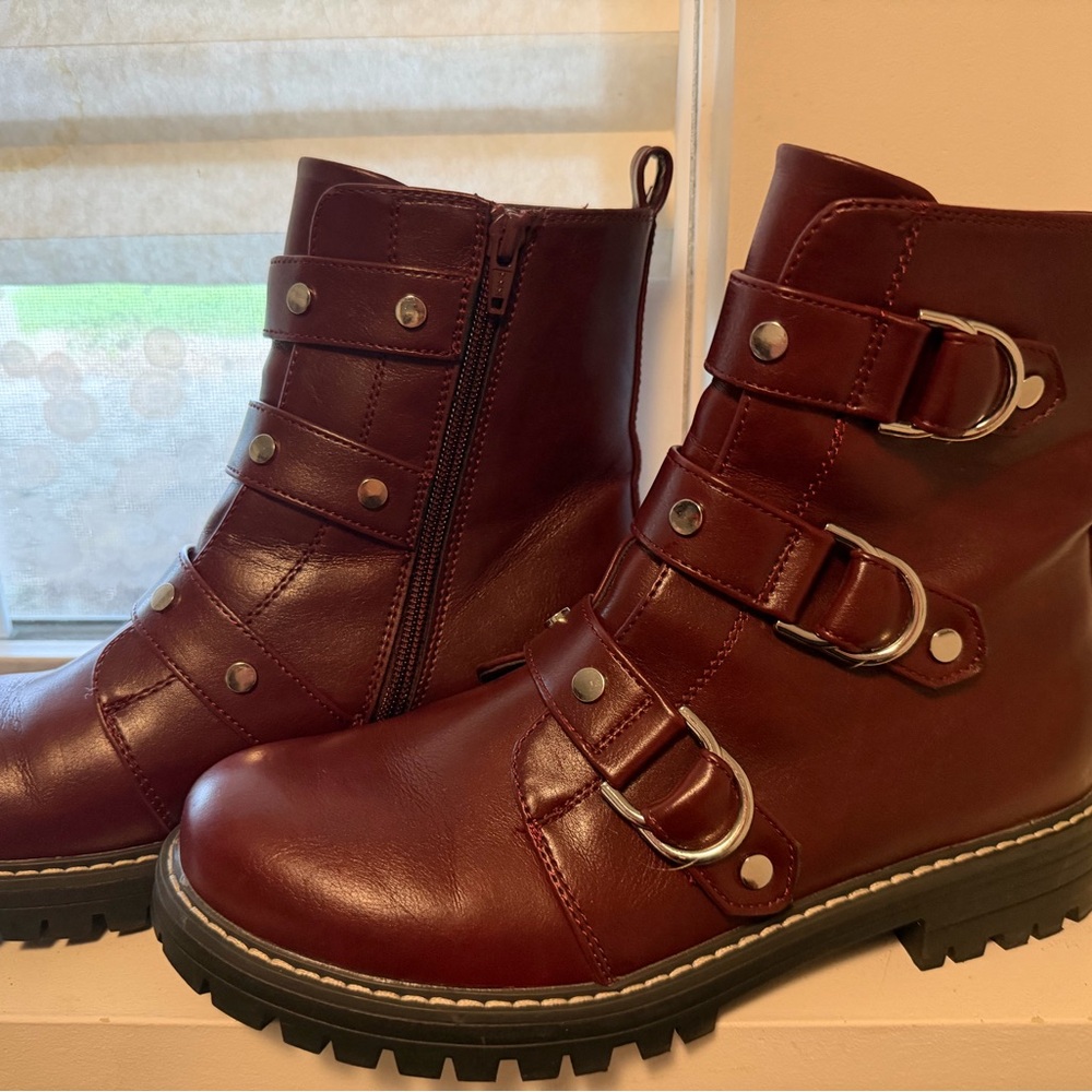 Women’s size 9 Burgundy Combat Boots with Buckles and studs like new